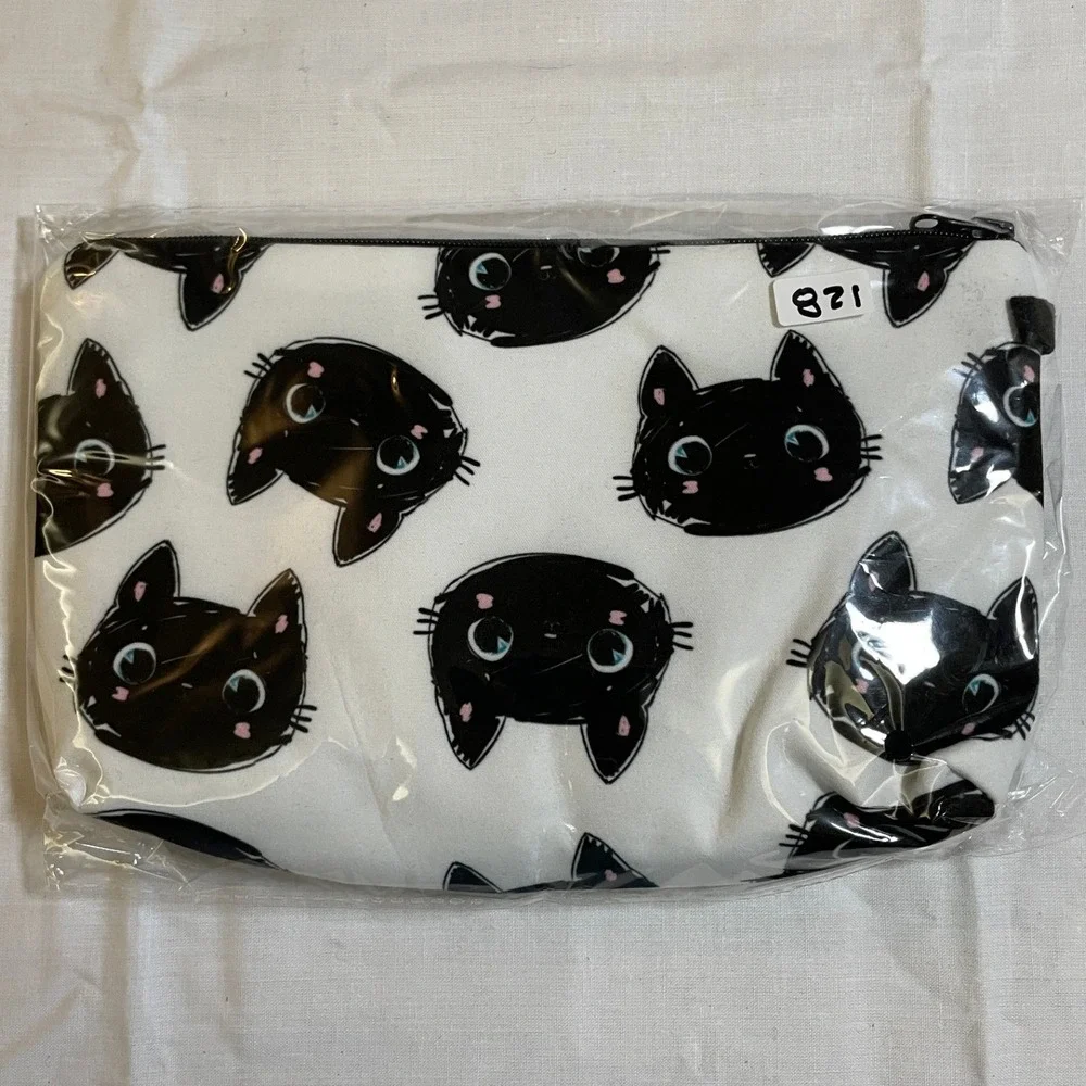 The Pouch Cosmetic Bag Womens OS White Black NWT Kitten Print Zippered Travel